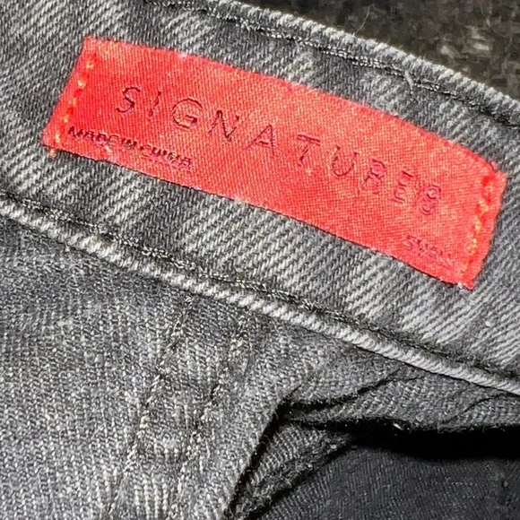 SIGNATURE8 Women’s Black Distressed Raw Hem Denim Mini Skirt Size S - Picture 3 of 3